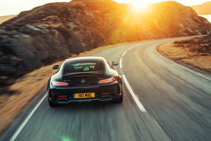  Mercedes-AMG GT C (C190) 2017 года  (UK) (фото 23 из 40)